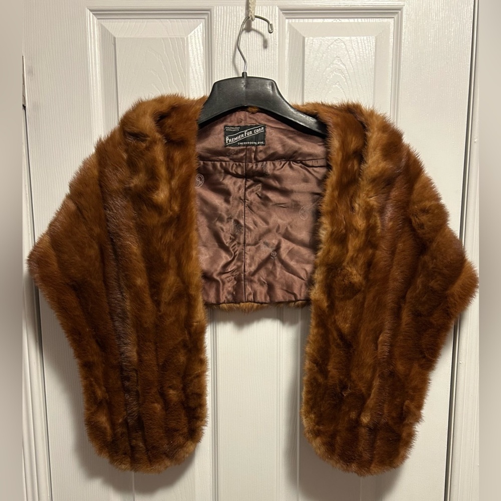 🤩Elegant Brown/Red Fur Shrug🤩 Holiday Ready